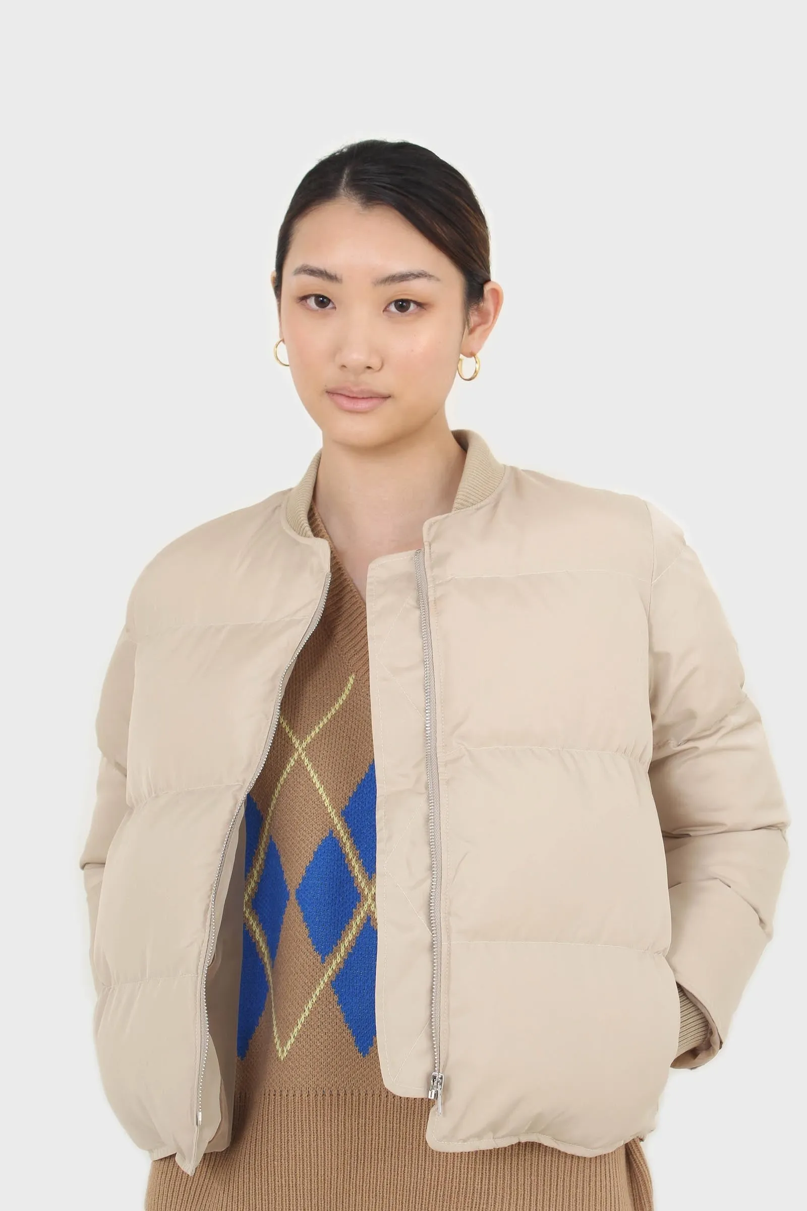 Beige round neck puffer jacket