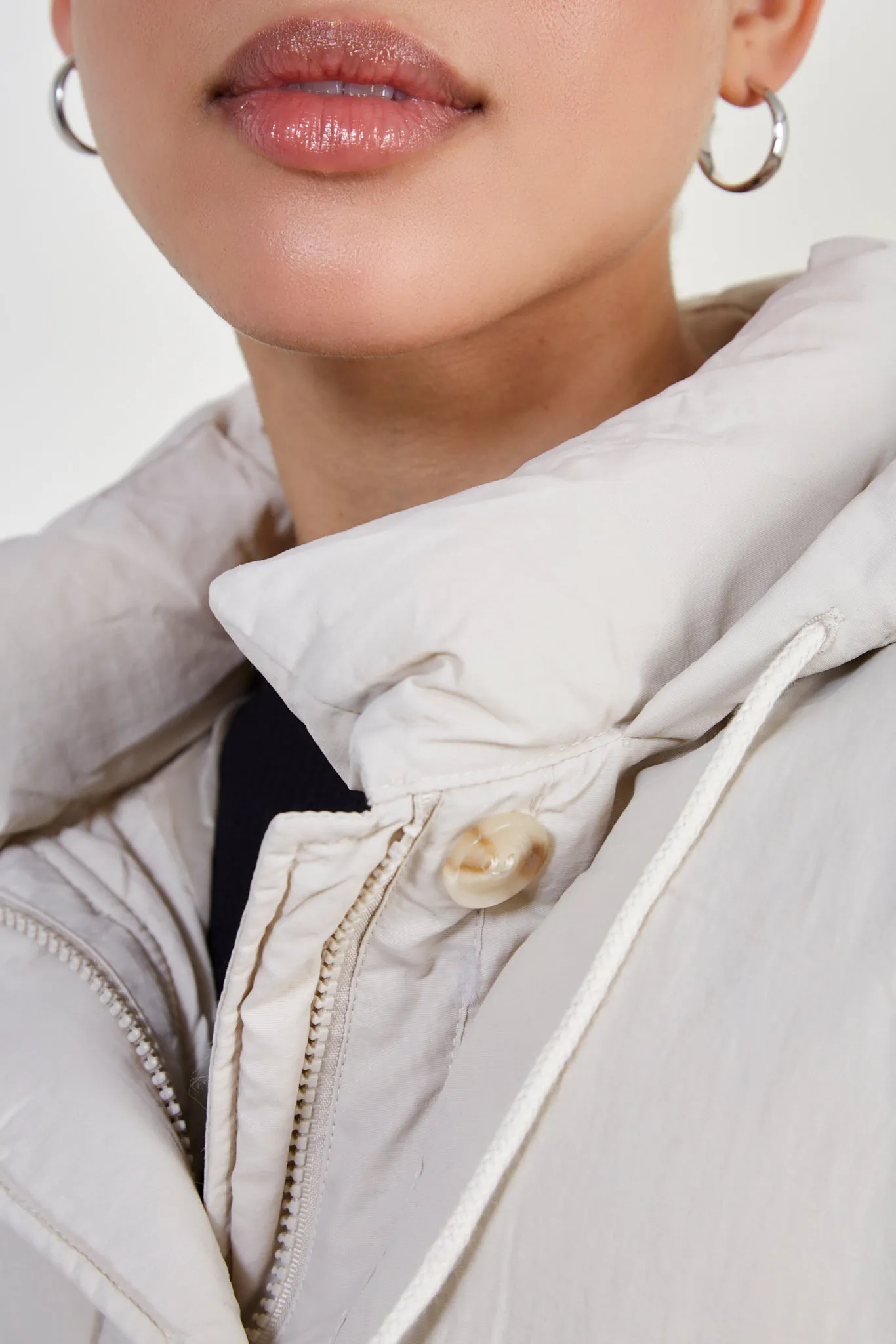 Beige short hooded puffer jacket